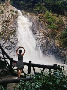 Nunobiki Meotodaki Wasserfall in Kobe