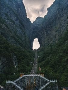 Tianmen Cave mit 999 Stufen, Tagesausflug auf den Tianmen Mountain 