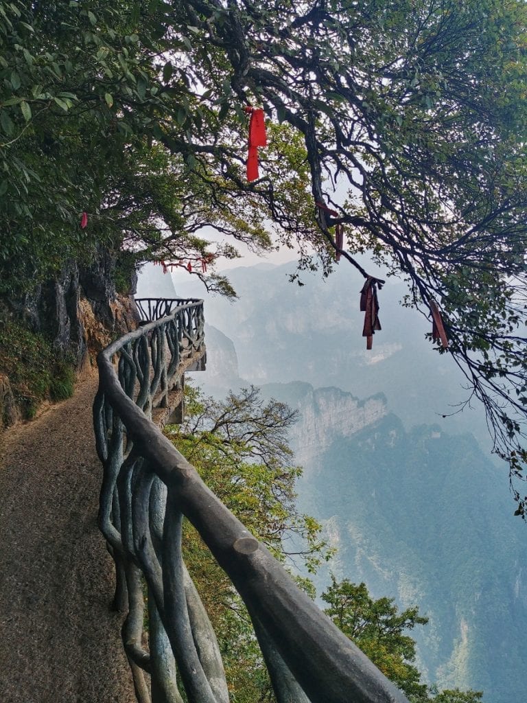 Weg auf dem Tianmen Mountain