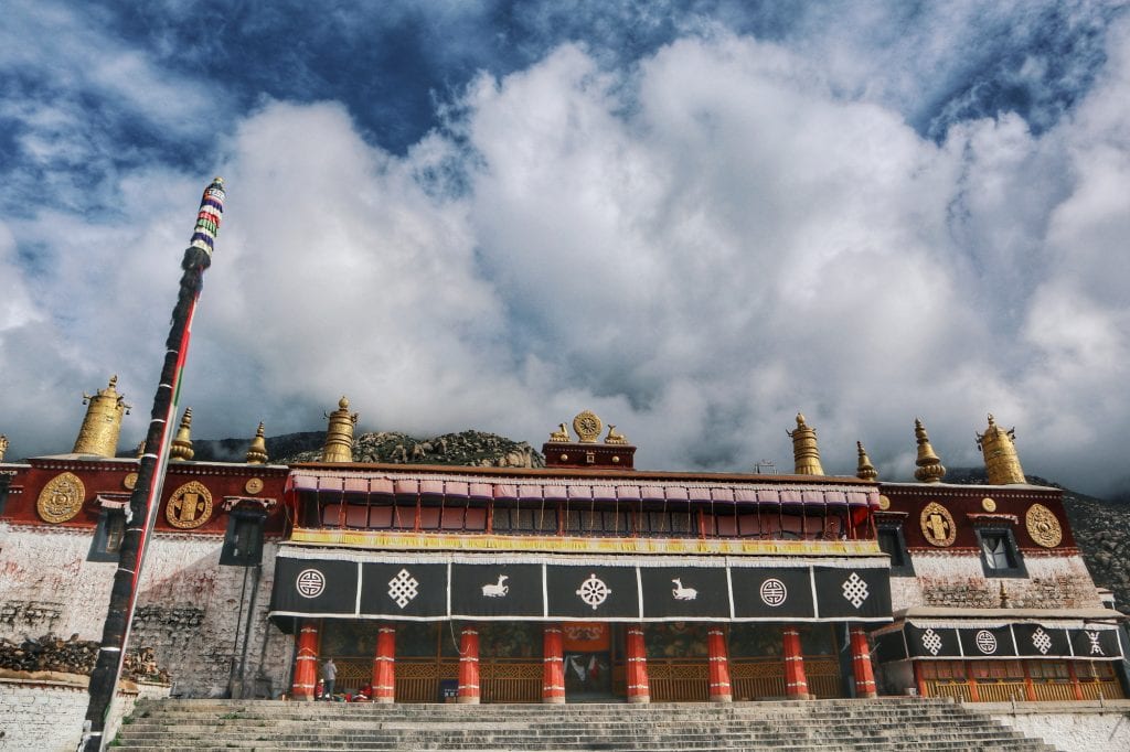 Haupthalle der Drepung Monastery