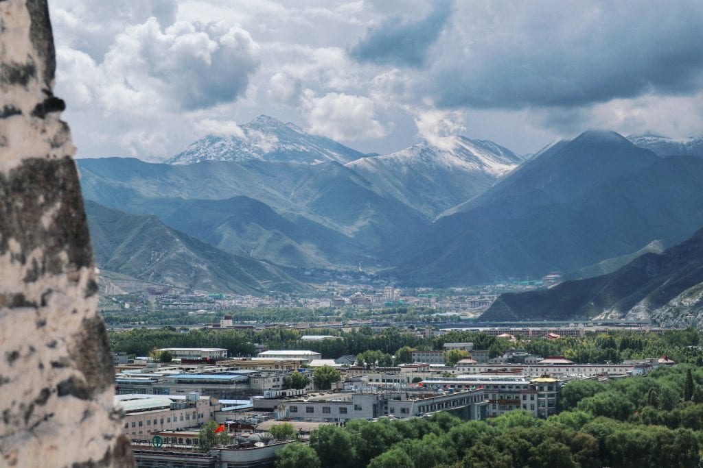 Aussicht auf Lhasa vom Potala Palast aus