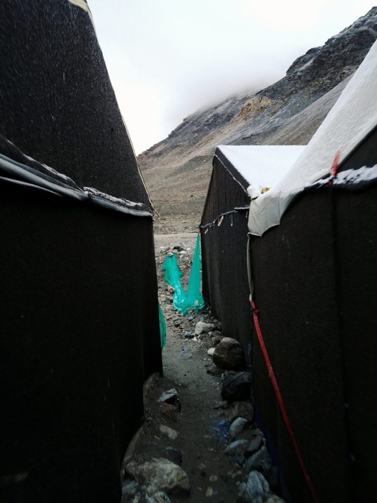 Zelte im Mount Everest Basecamp