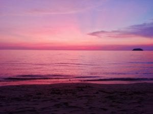 Bangkok nach Koh Chang_Ankunft mit Sonnenuntergang _Lonely Beach