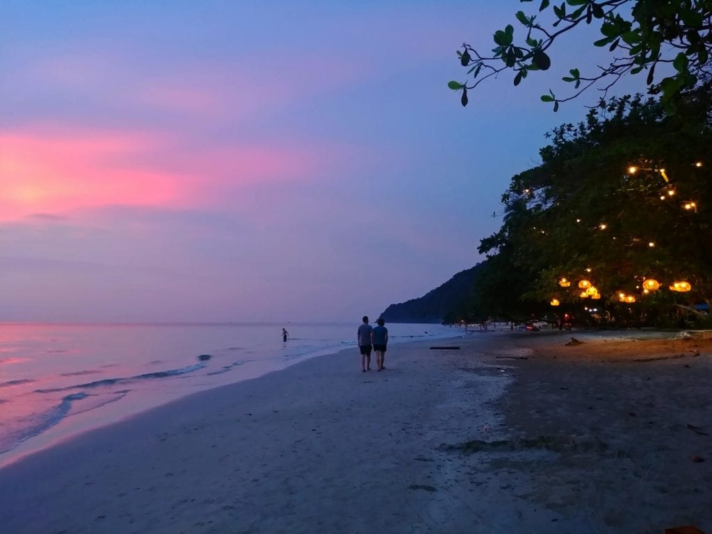 Sonnenuntergang Strandrestaurant Whitesandy Beach Koh Chang