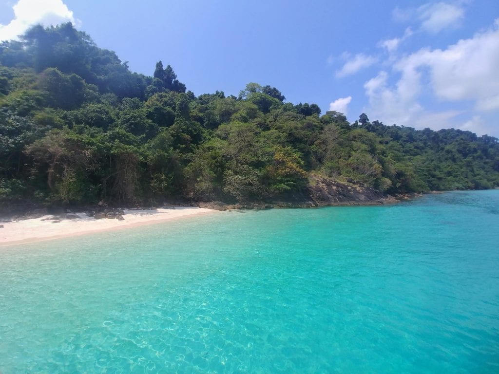 einsame Inseln beim Schnorcheln auf Koh Chang