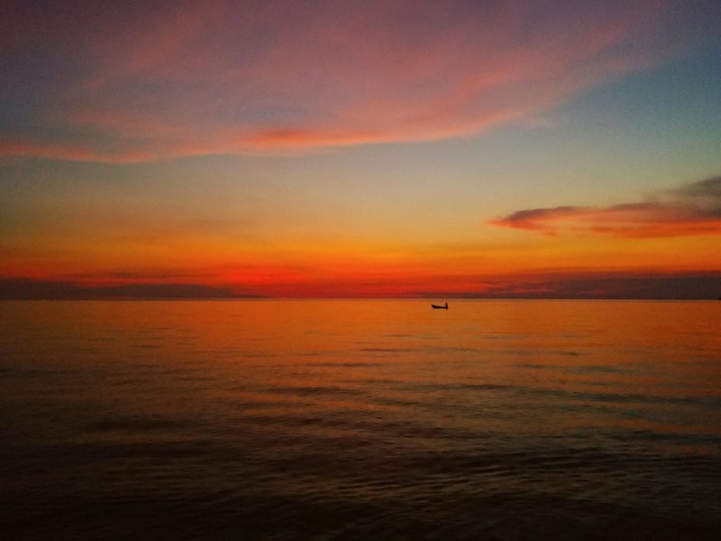 erster Sonnenuntergang auf Koh Chang_Lonely Beach