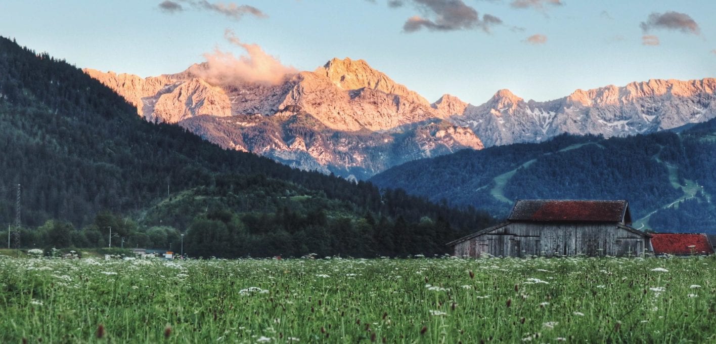 Ferchant Blick auf Zugspitze Sonnenuntergang