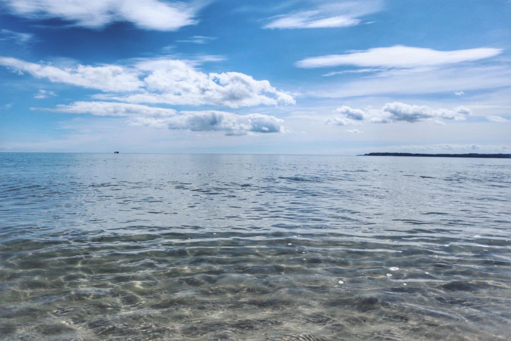 Ausflugstipps Sassnitz Strand in Mukran Sicht auf Bucht