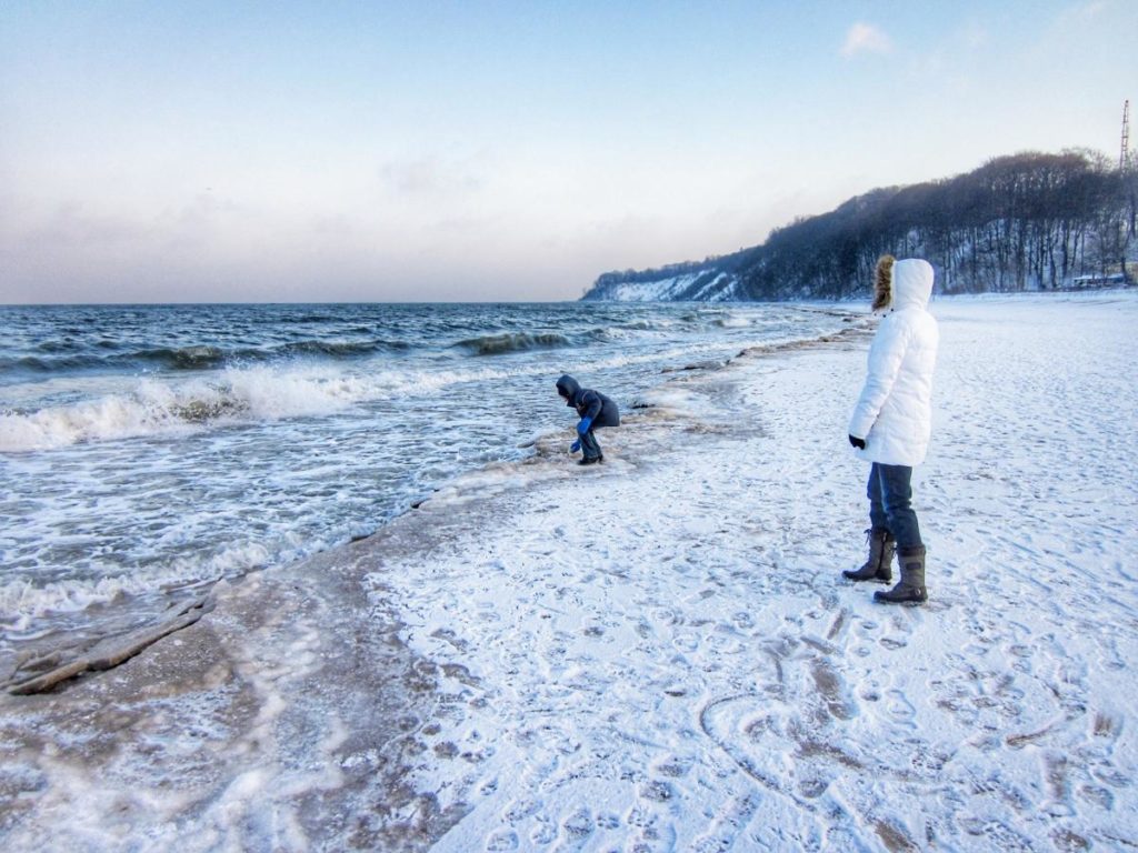 Winterliche Wanderung am Strand von Göhren auf Rügen