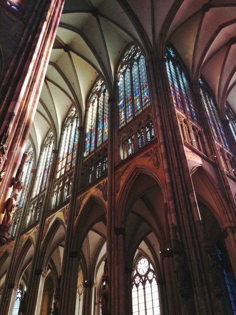 Köln Sehenswürdigkeiten_Dom von innen